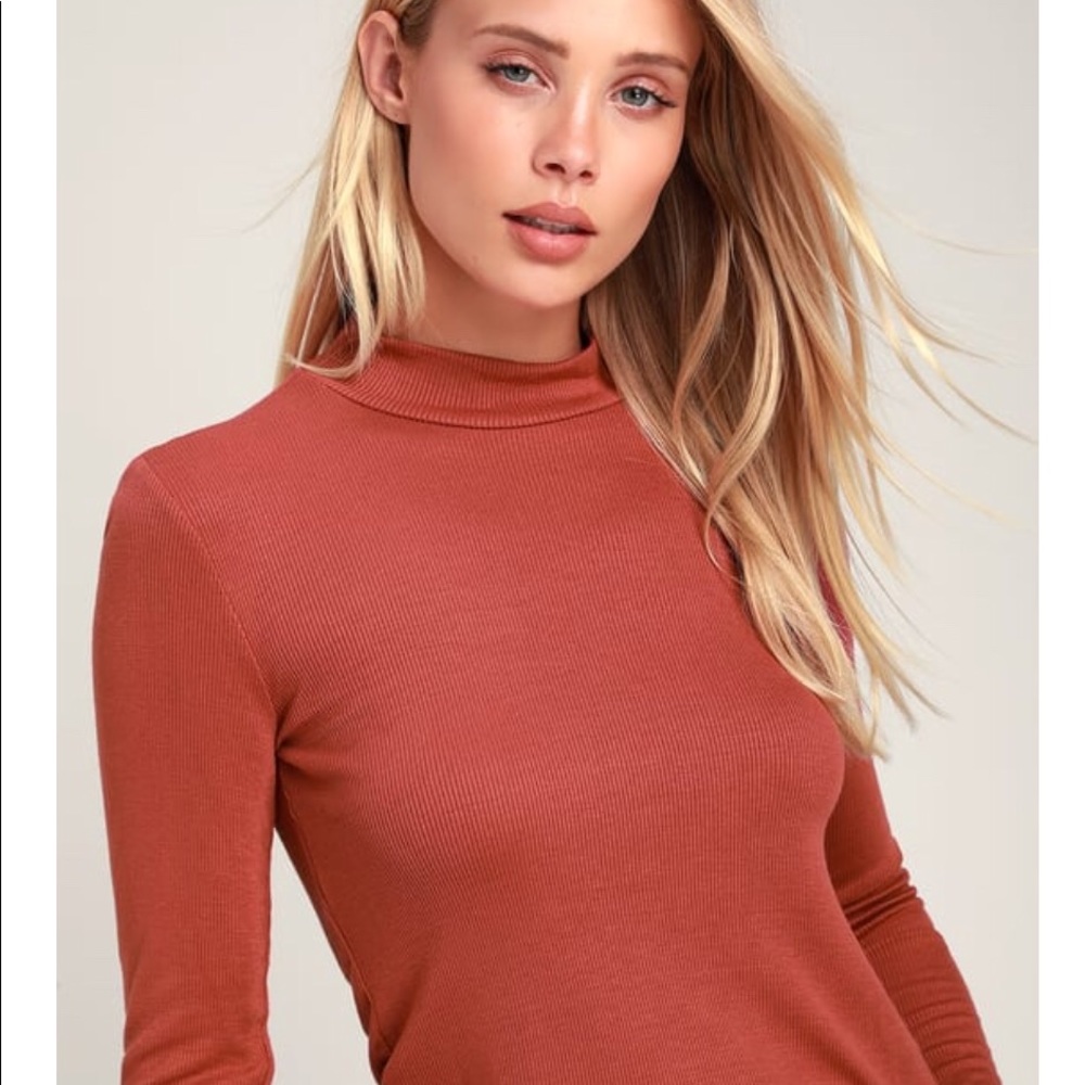 Mock ribbed, thin long sleeve t shirt ⭐️